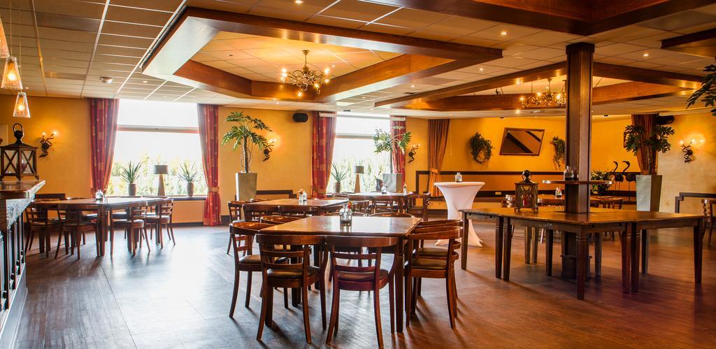 Hotel Restaurant Het Roode Hert Dalfsen Exterior photo